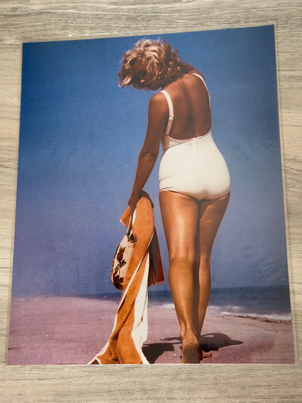 8x10 Marilyn Monroe Towel and White Bathing Suit Photo